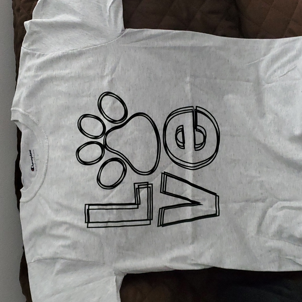 CUSTOM MADE TSHIRTS